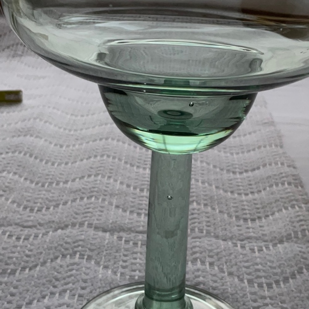 Large Margarita Glasses Set of 2 Green Glass - Picture 9 of 10